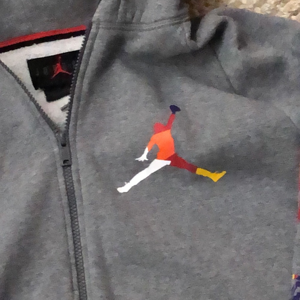 Air Jordan sweatshirt hooded jacket graphics down sleeves adult size large